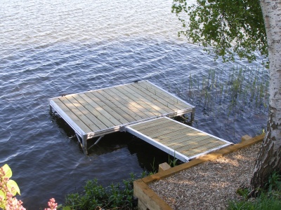 Angled ramp down to a fixed platform