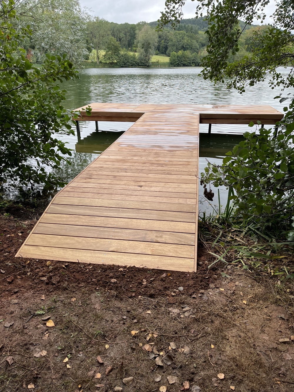 Hammerhead jetty