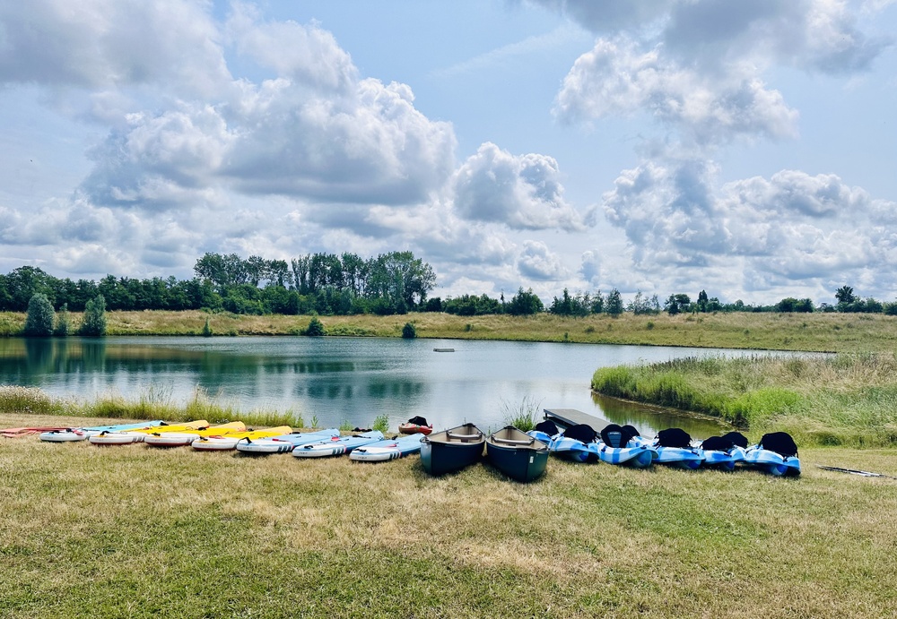 Jetty and floating island for paddle boarding and kayaking