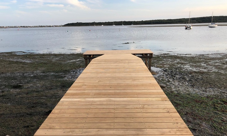 T-shaped Jetty